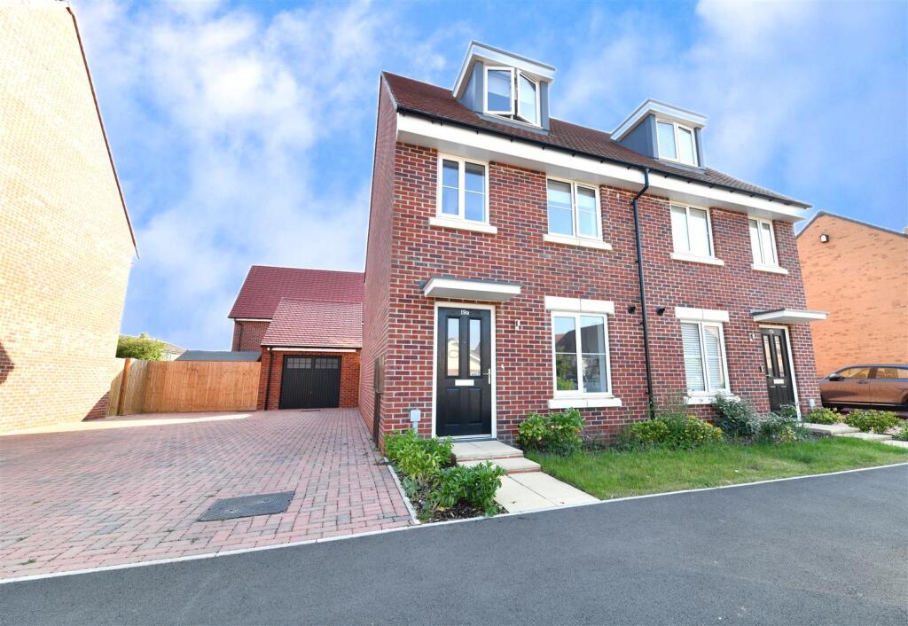 Main image of property: Aspen Gardens, Stotfold, Hitchin