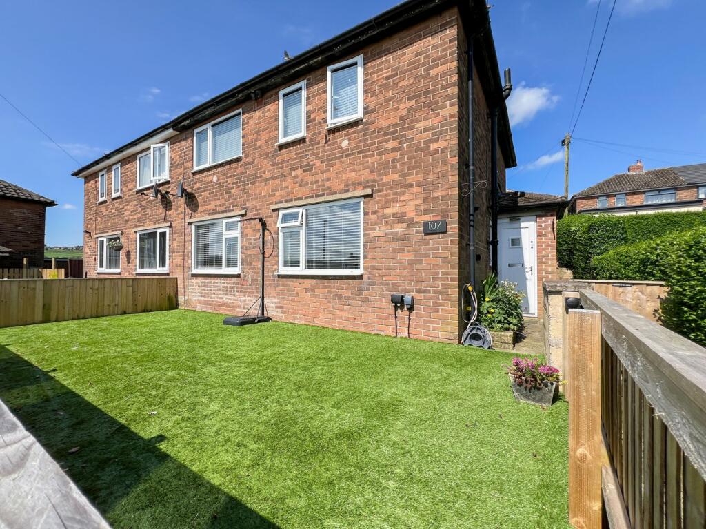 4 bedroom semidetached house for sale in Leas Avenue, Netherthong