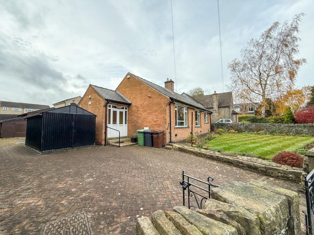 Main image of property: Chapelgate, Scholes, Holmfirth, HD9