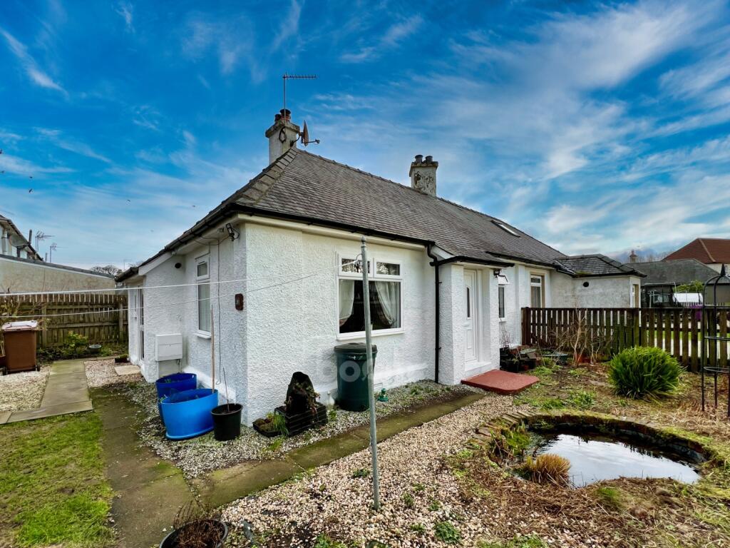 2 bedroom semidetached bungalow for sale in 39 Central Avenue