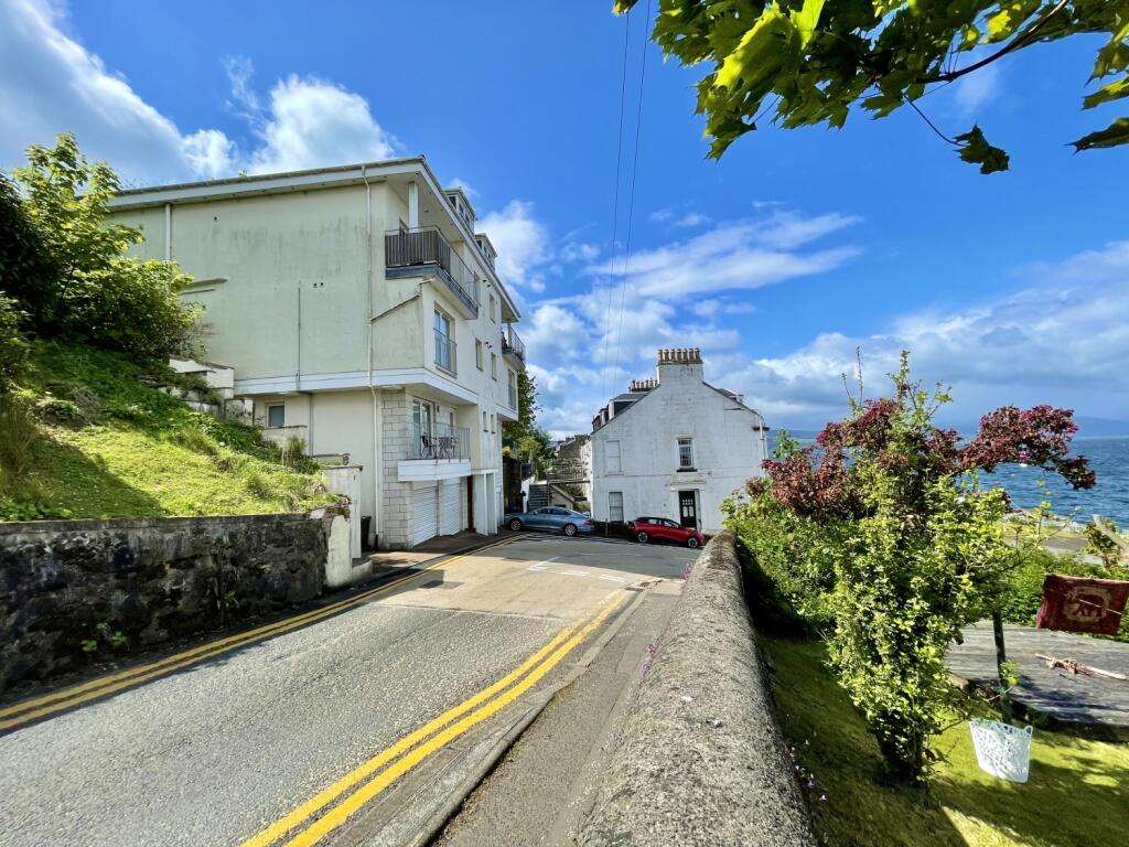 Main image of property: Top Floor Flat, 71 Victoria Road, Gourock