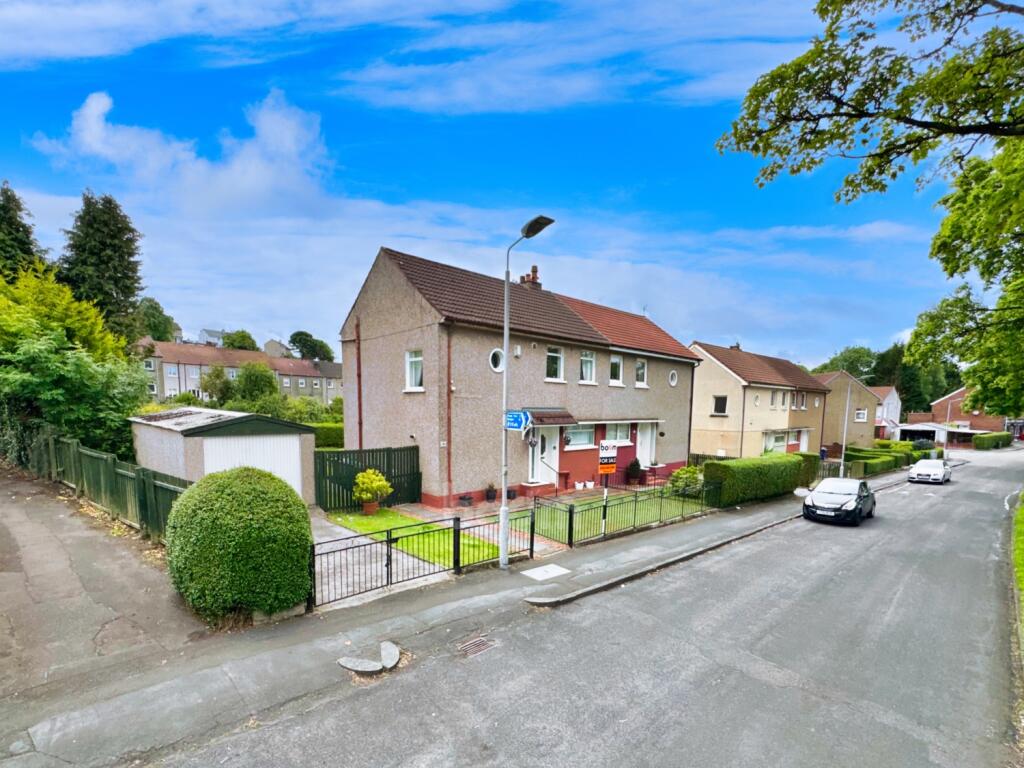 Main image of property: 32 Barscube Terrace, Paisley
