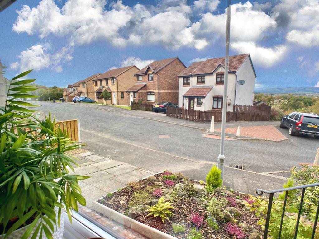 3 bedroom semidetached house for sale in 23 Helmsdale Drive, Paisley, PA2