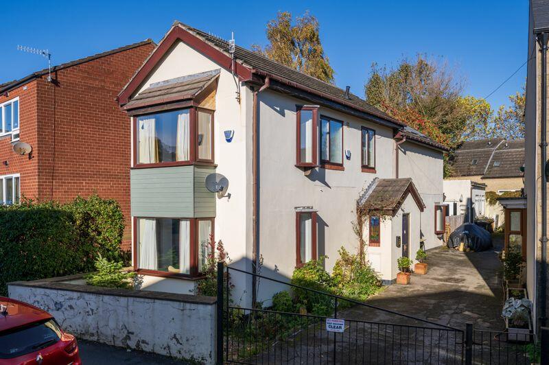 3 bedroom detached house for sale in Cobden View Road, Crookes