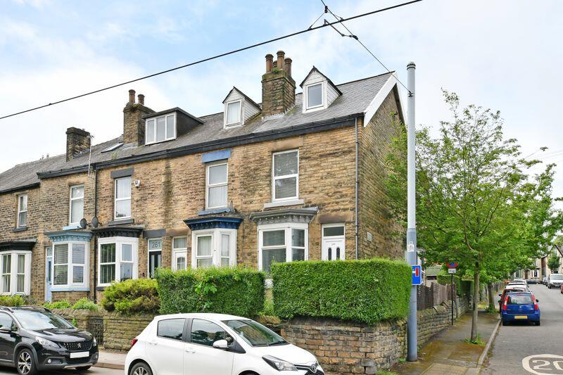 3 bedroom terraced house for sale in Middlewood Road, Sheffield, S6