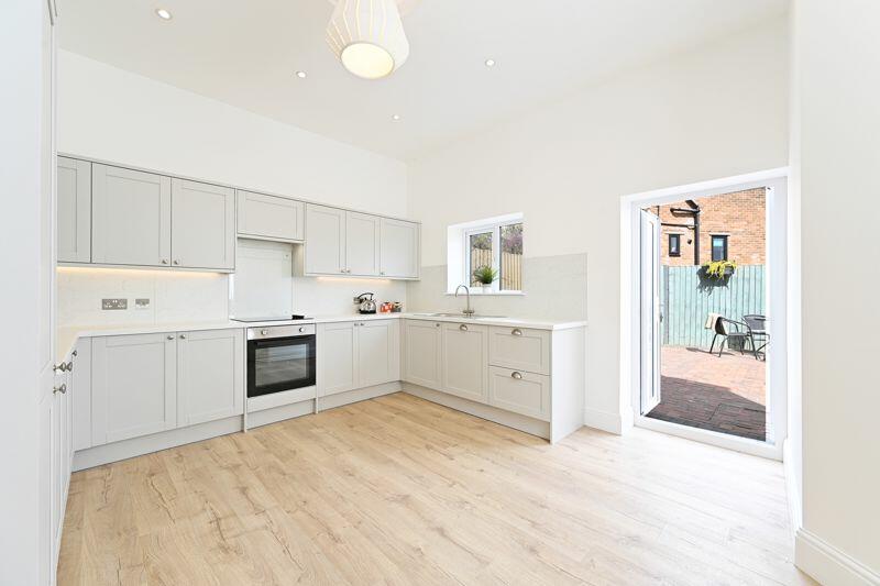 3 bedroom end of terrace house for sale in Providence Road, Walkley