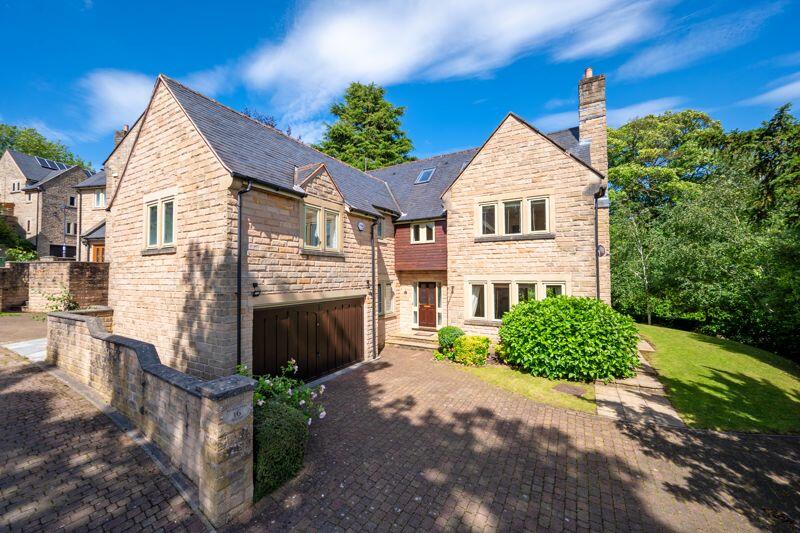5 bedroom detached house for sale in Tapton Park Mount, Ranmoor