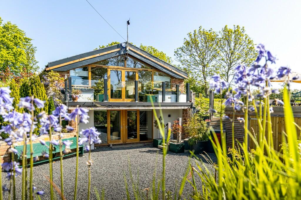 4 bedroom detached house for sale in Raithby Hill, Raithby, Spilsby