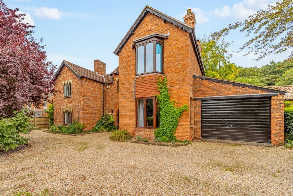 4 bedroom detached house for sale in Spilsby Road, Horncastle, Lincolnshire, LN9 6AL, LN9