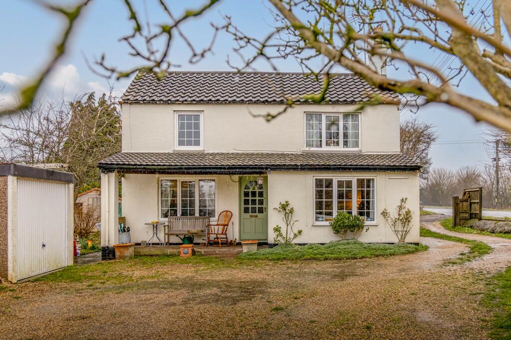 4 bedroom detached house for sale in Main Road, East Heckington, PE20