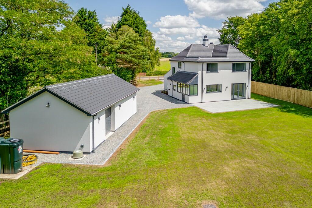 Main image of property: Woodhall Road, Tattershall Thorpe, LN4 4JT