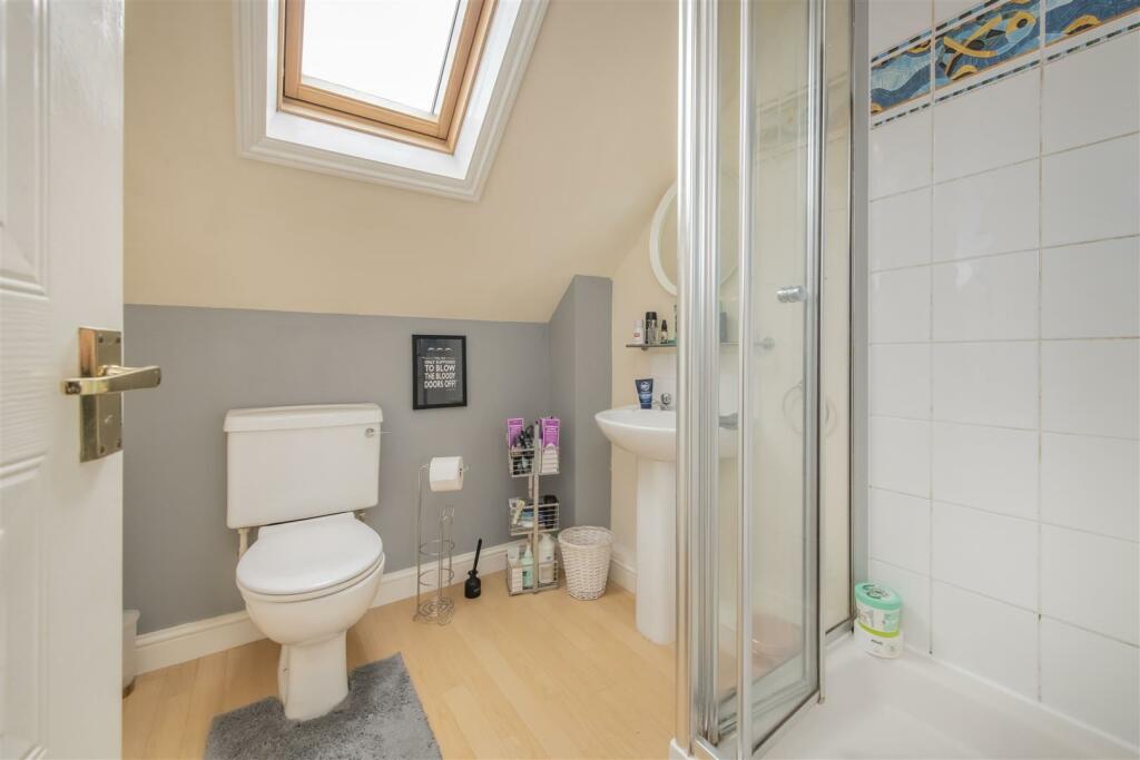 4 bedroom detached house for sale in De Vere Road, Thrapston, Kettering