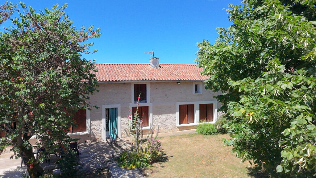 Main image of property: Poitou-Charentes, Deux-Sèvres, Rom