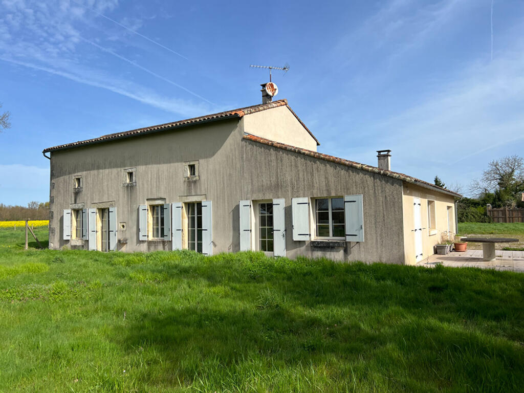 Main image of property: Poitou-Charentes, Vienne, Savigné