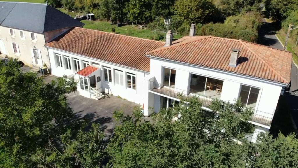 Main image of property: Poitou-Charentes, Vienne, Genouillé