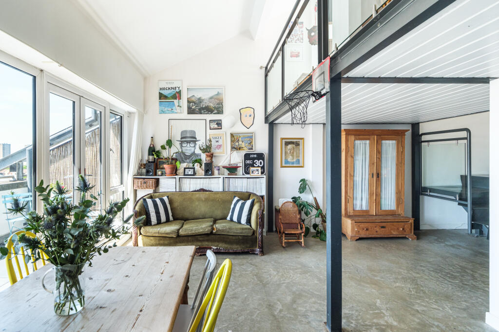 Main image of property: Manhattan Building, Bow, E3