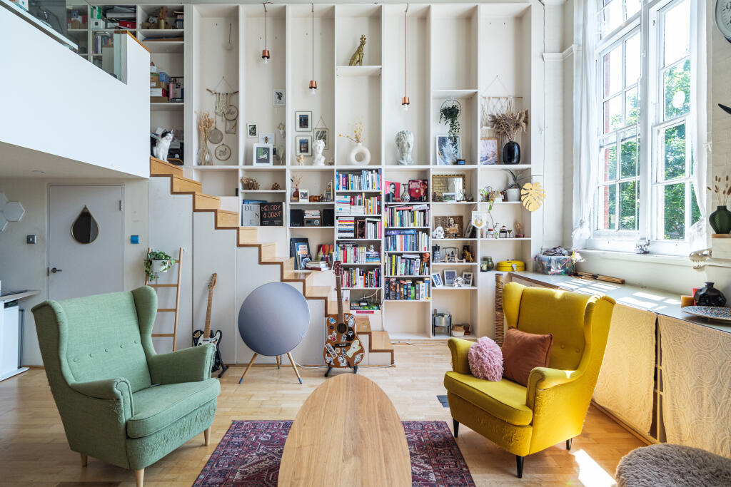 Main image of property: Greenwich Academy, Greenwich, SE10