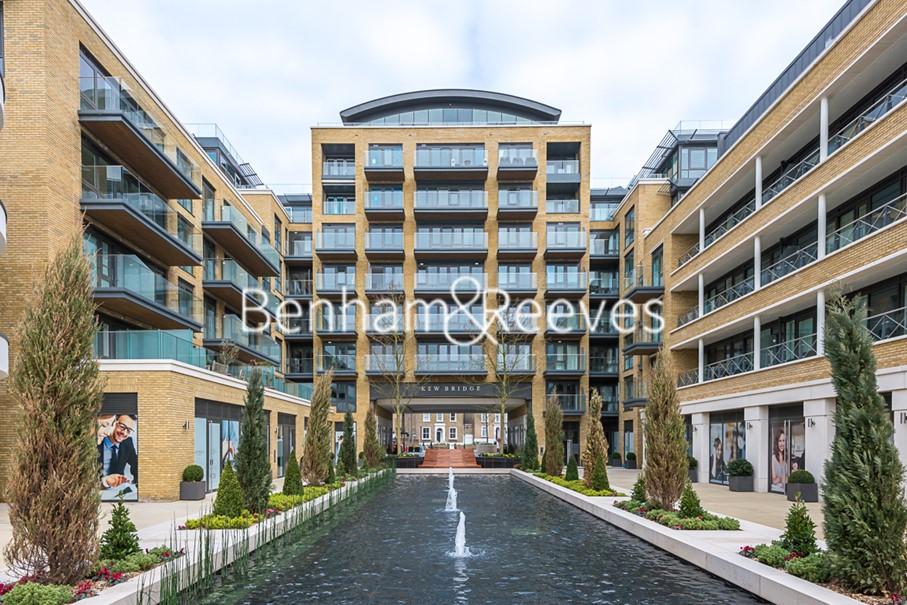 2 bedroom apartment for rent in Kew Bridge Road, Brentford, Middlesex, TW8