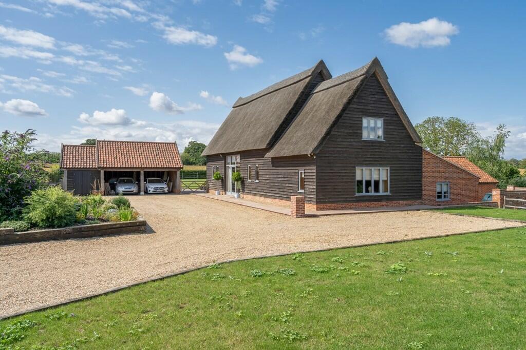 5 bedroom barn conversion for sale in Loddon Road, Mundham, Norwich, NR14