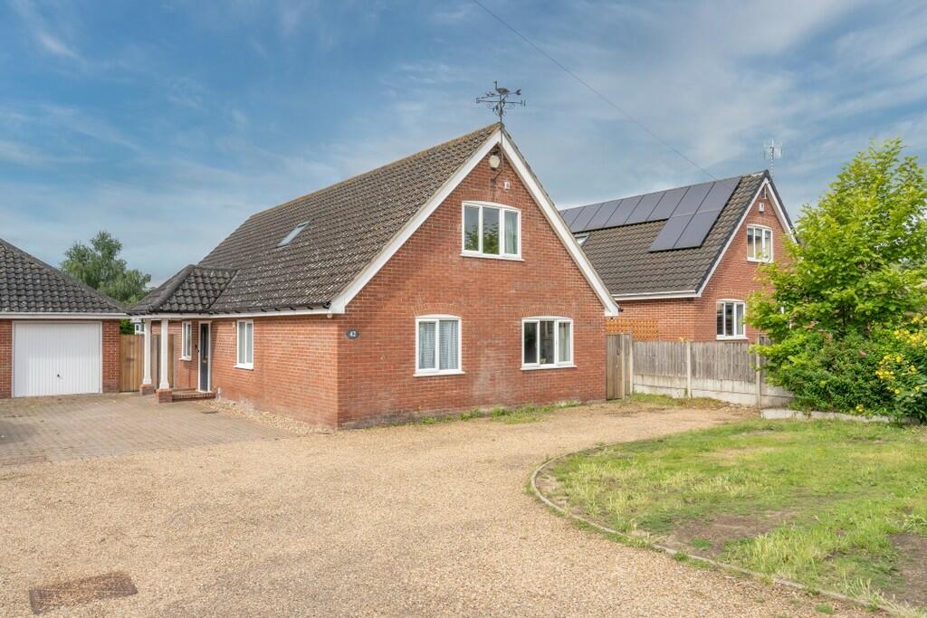 5 bedroom chalet for sale in Station Road, Ditchingham, Bungay, NR35
