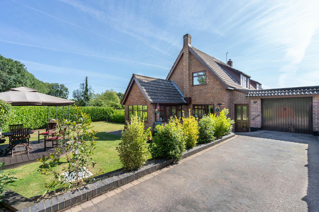 Main image of property: Thorpe Road, Haddiscoe