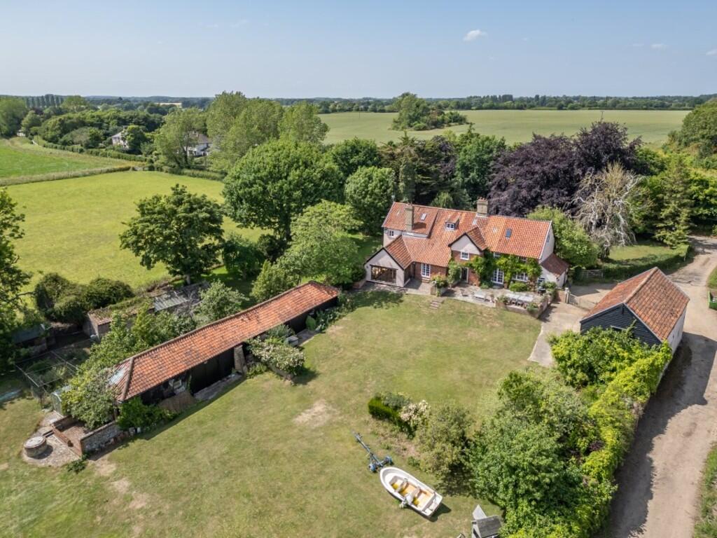 Main image of property: The Street, Rushmere