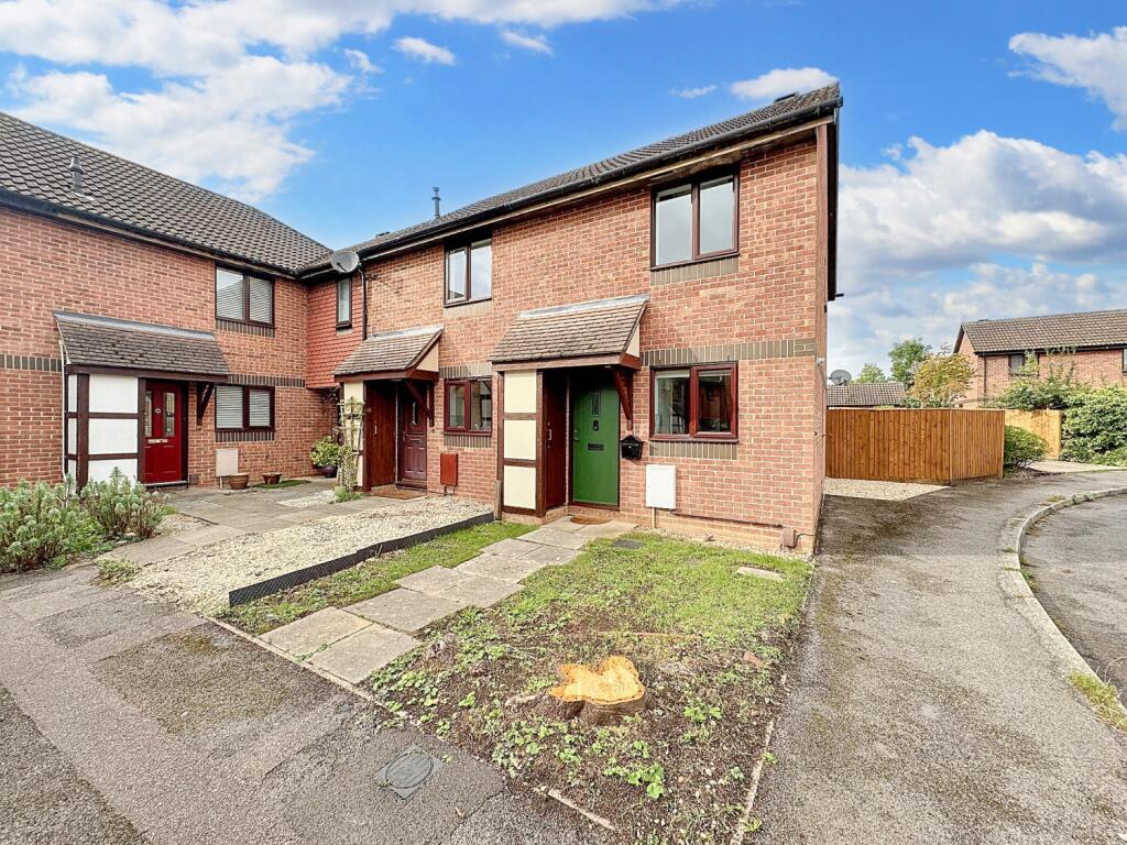 Main image of property: Allder Close, Abingdon