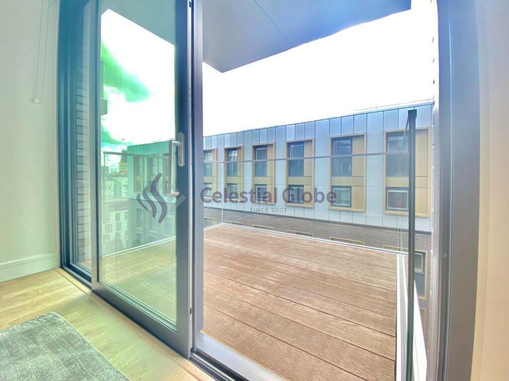 Main image of property: Neroli House, 14 Piazza Walk, London, E1