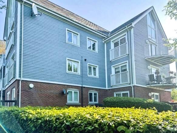 Main image of property: The Lakes, Larkfield