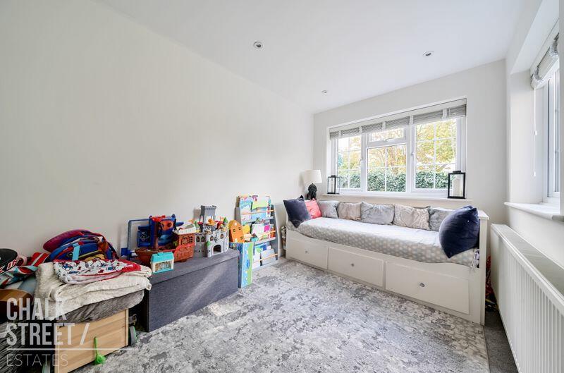 Additional property image - Granary Meadow, Wyatts Green, CM15