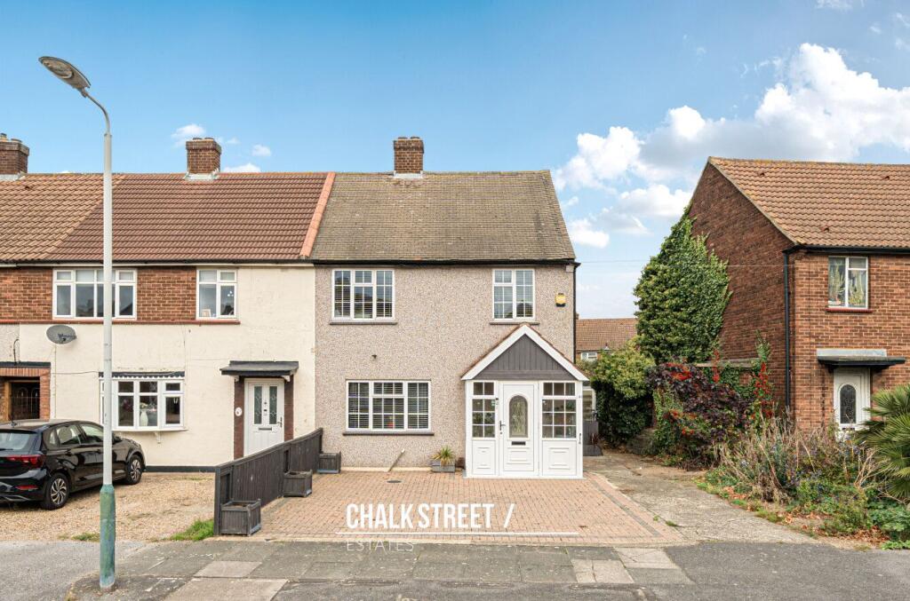 Main image of property: New Zealand Way, Rainham, RM13