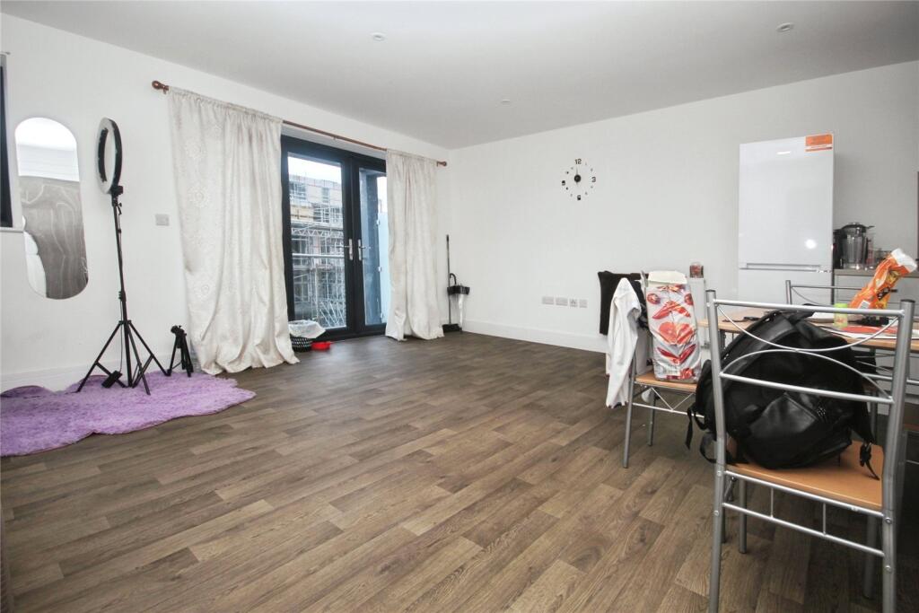 Main image of property: London Road, Thornton Heath, CR7