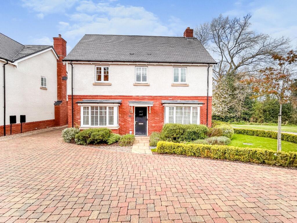 4 bedroom detached house for sale in Durrant Mews, Hagley, Stourbridge, DY9