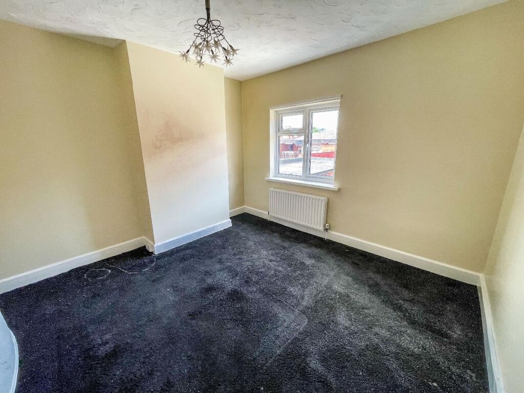 2 bedroom semidetached house for sale in Moss Grove, Kingswinford, DY6
