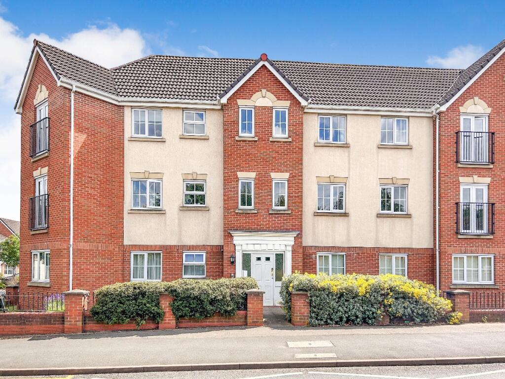 2 bedroom apartment for sale in Reddal Hill Road, Cradley Heath, B64