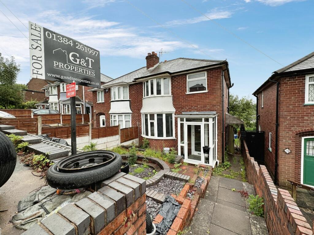 3 bedroom semidetached house for sale in Hillside Avenue, Rowley Regis