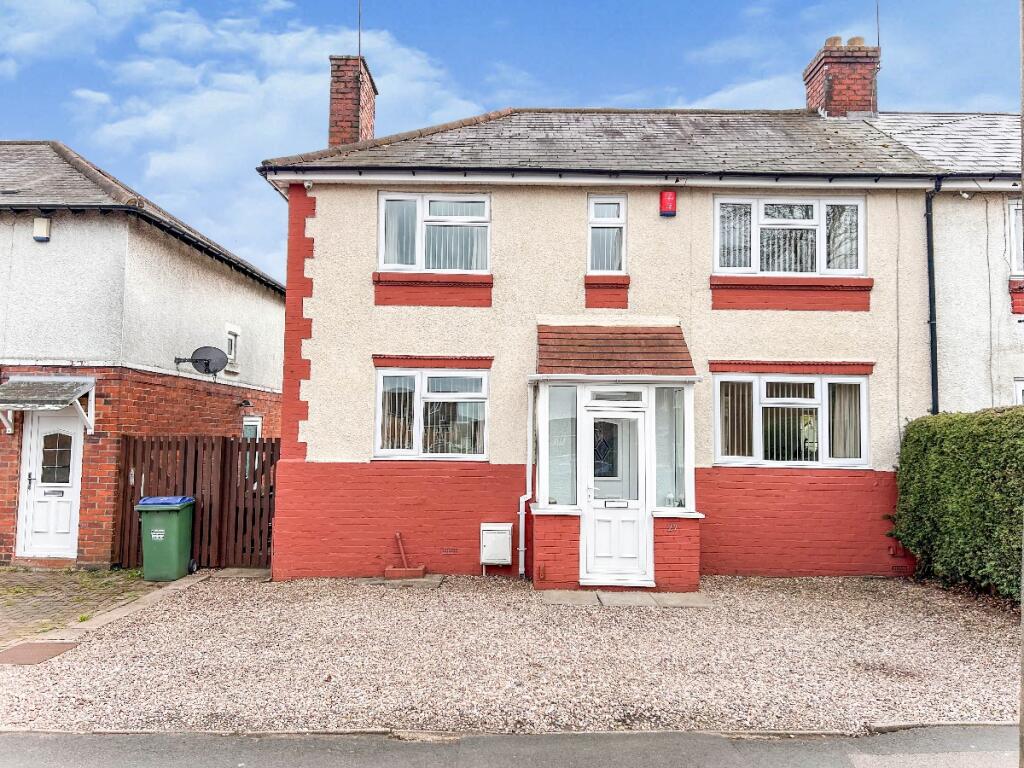 3 bedroom semidetached house for sale in Cemetery Road, Oldbury, B68