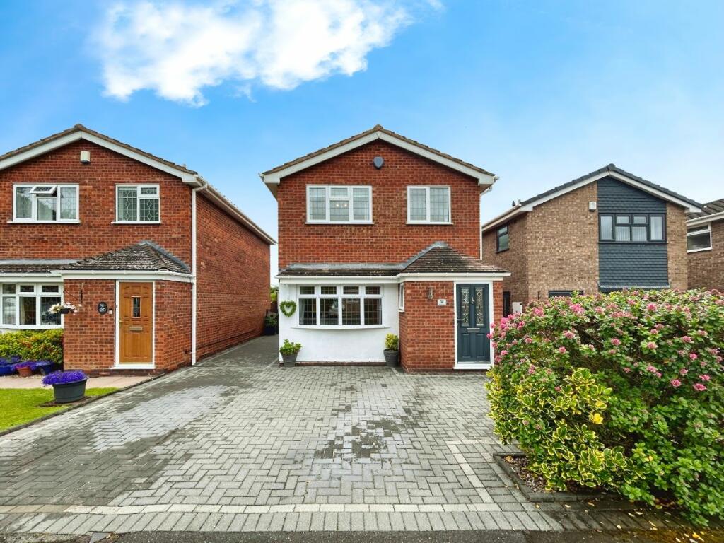 3 bedroom detached house for sale in Mallard Close, Brierley Hill, DY5