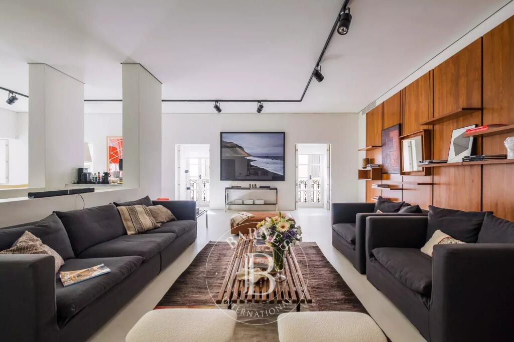 Main image of property: Lisbon, Lisbon