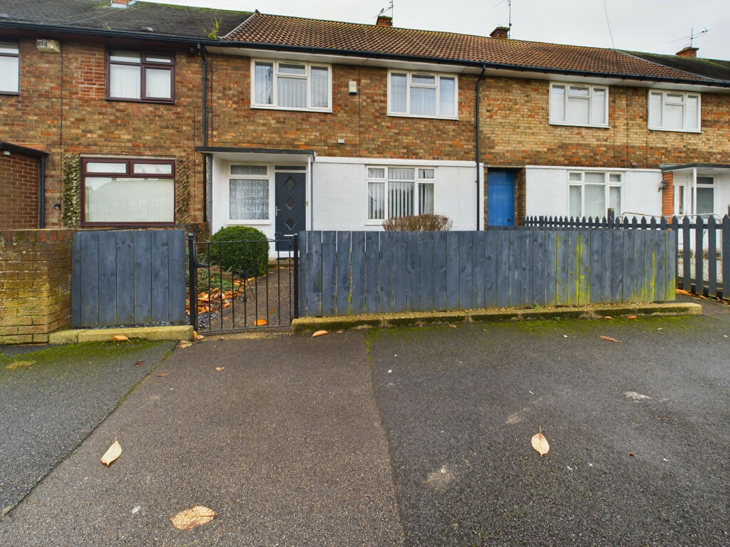 3 bedroom terraced house for sale in Anson Road, Hull, HU9