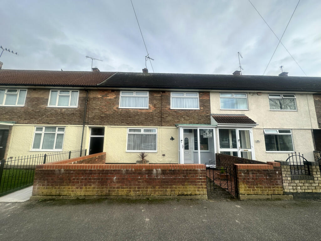 3 bedroom terraced house for sale in Anson Road, Hull, HU9