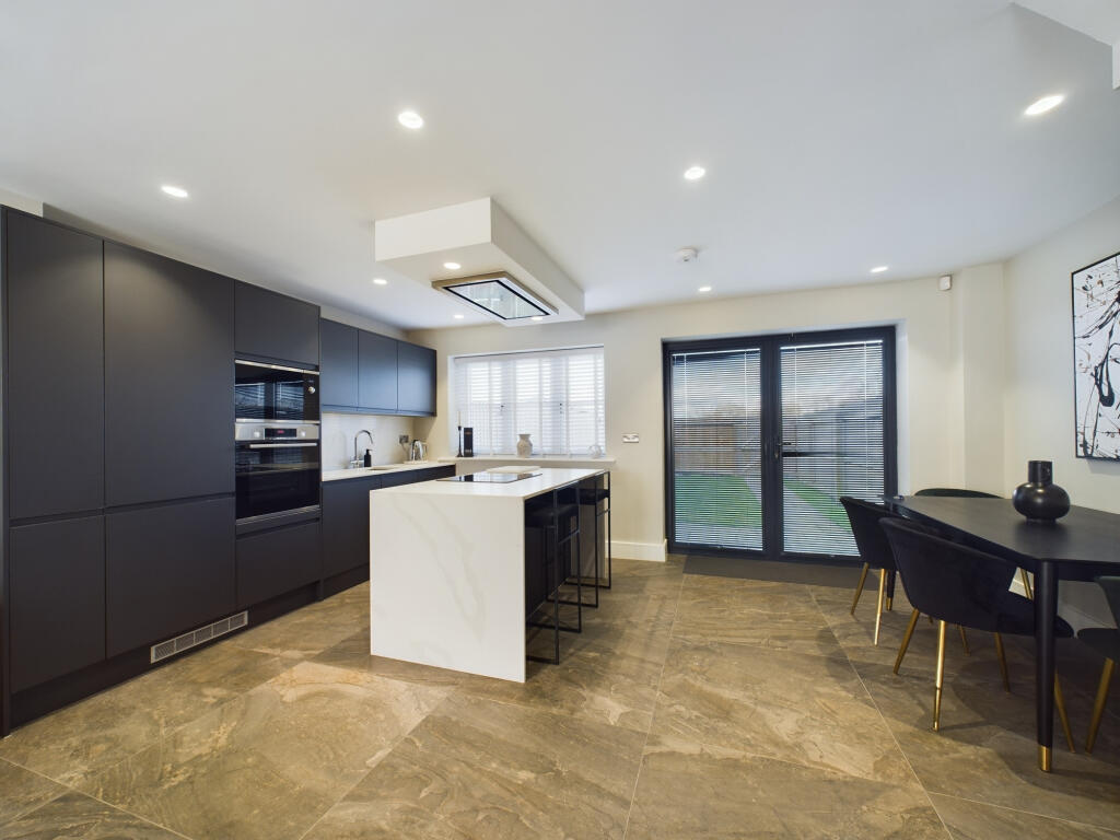 Main image of property: Pymhurst Crescent,  Hull, HU7