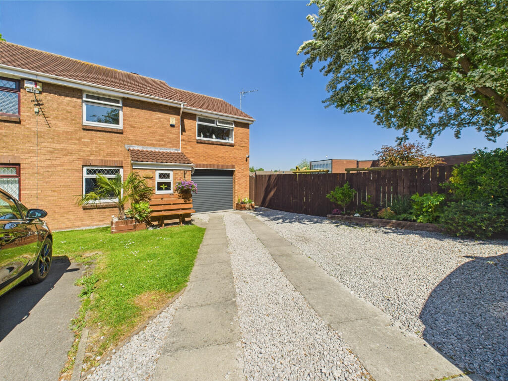 Main image of property: Fossdale Close,  Hull, HU8
