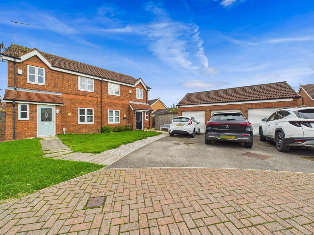 Main image of property: Easter Wood Close, Hull, Yorkshire, HU7