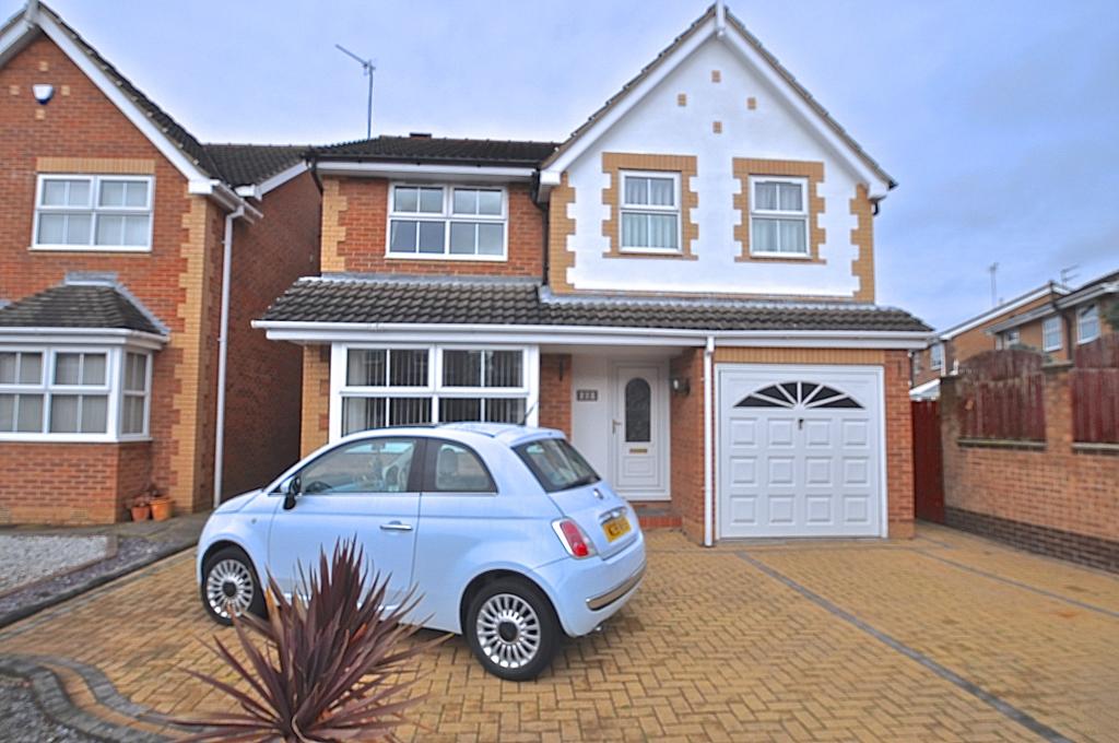 4 bedroom detached house for sale in Barleigh Road, Hull, HU9