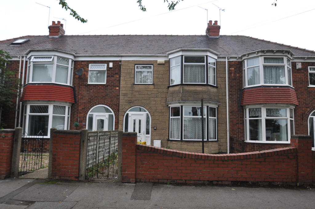 3 bedroom terraced house for sale in Lambwath Road, Hull, HU8