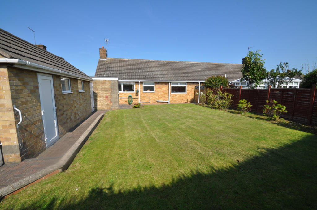 2 bedroom bungalow for sale in Belvedere Drive, Hull, Yorkshire, HU11