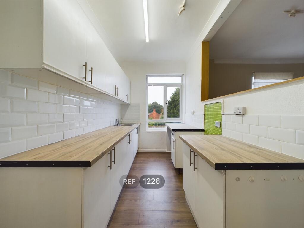 Main image of property: 299 Anlaby Road, Hull, HU3 2SB
