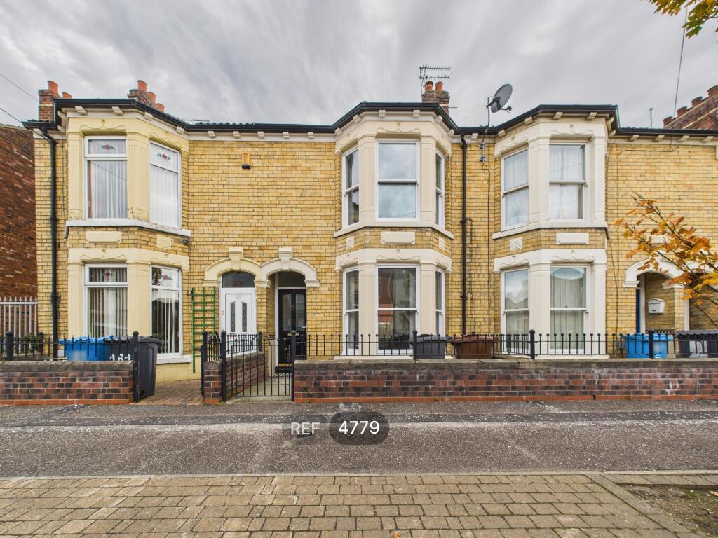 Main image of property: Plane Street, Hull, HU3 6BY