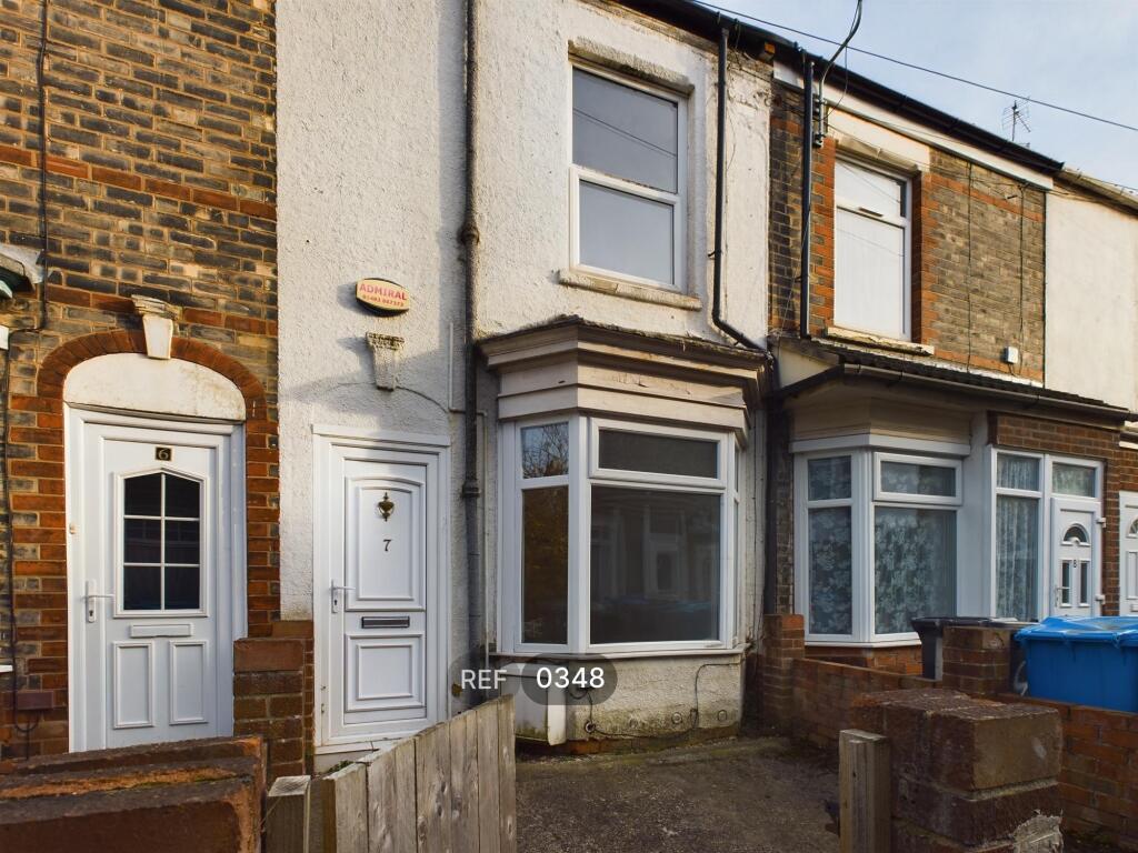 Main image of property: Ferndale Avenue, Edgecumbe Street, HU5 2HB